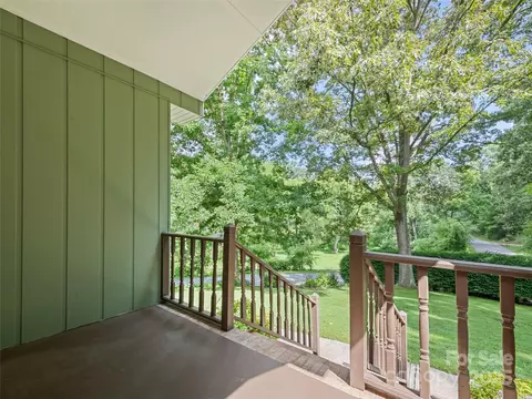 401 Nelson St, Clyde, NC 28721 photo 10