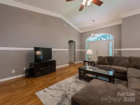 401 Nelson St, Clyde, NC 28721 photo 17