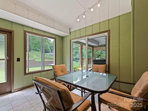 401 Nelson St, Clyde, NC 28721 photo 28