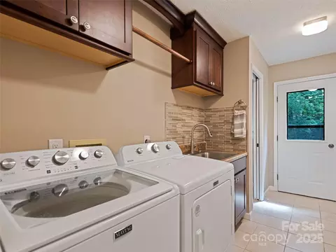 401 Nelson St, Clyde, NC 28721 photo 26