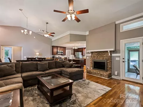 401 Nelson St, Clyde, NC 28721 photo 15