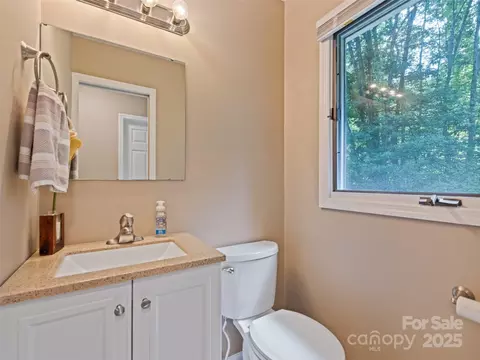 401 Nelson St, Clyde, NC 28721 photo 27