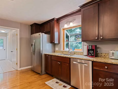 401 Nelson St, Clyde, NC 28721 photo 22