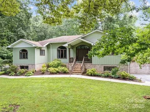 401 Nelson St, Clyde, NC 28721 photo 2