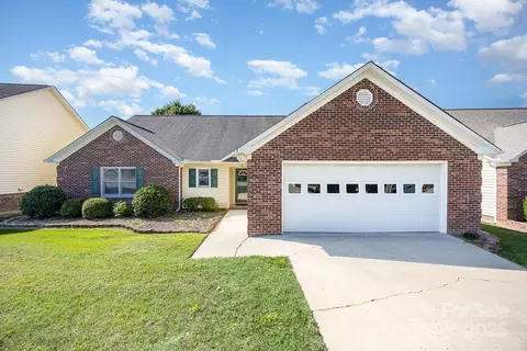 118 Pond View Dr, Salisbury, NC 28147