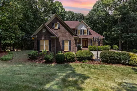 689 Presbyterian Rd, Mooresville, NC 28115