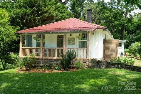 137 Elkwood Ave, Asheville, NC 28804