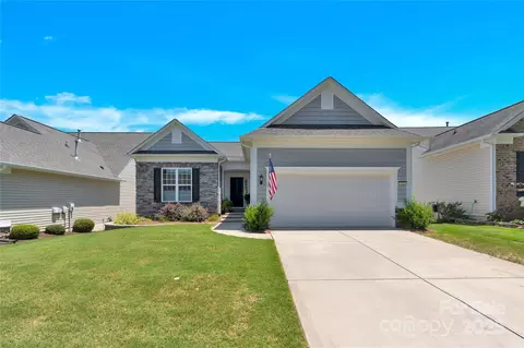 7028 Kitty Hawk Ln, Fort Mill, SC 29707