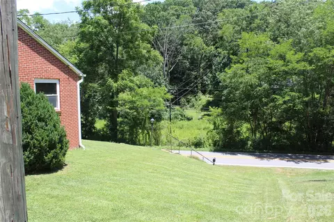 Exterior - 882 Poison Cove Rd, Clyde, NC 28721 photo 1 of 3