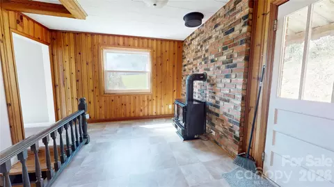 Entry Way - 882 Poison Cove Rd, Clyde, NC 28721 photo 3 of 4