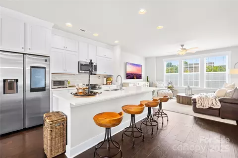 546 Amalfi Dr, Davidson, NC 28036