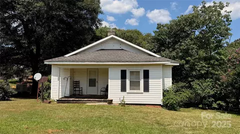 1791 Old Henrietta Rd, Forest City, NC 28043