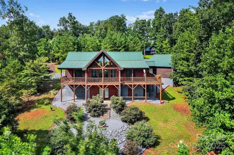 26 Lakeview Trl, Nebo, NC 28761
