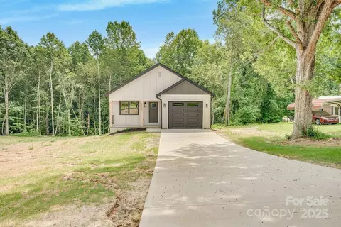 1013 37th Sw St SW, Hickory, NC 28602