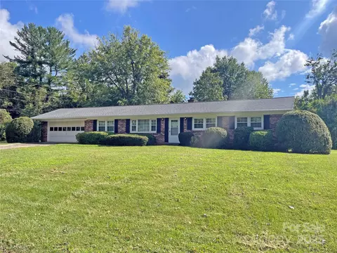 15 Keasler Rd, Asheville, NC 28805