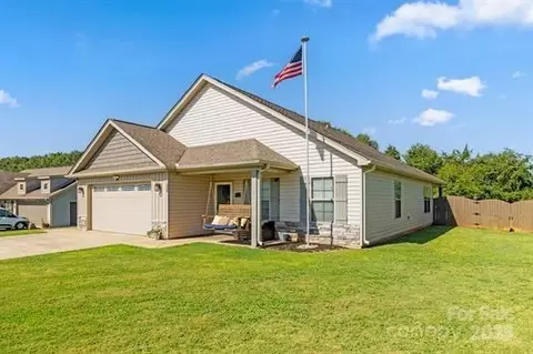 216 Sweetgrass Dr, Chesnee, SC 29323