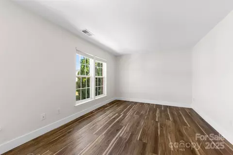 5000 Rivrbd Lan Ln #E, Cramerton, NC 28032 photo 11