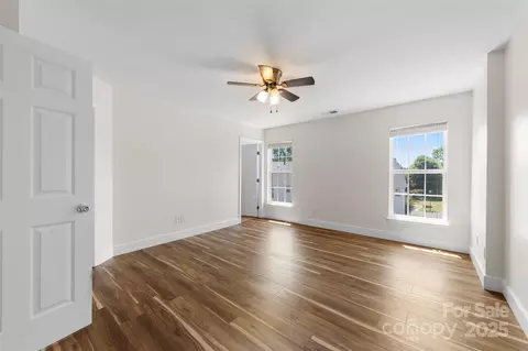 5000 Rivrbd Lan Ln #E, Cramerton, NC 28032 photo 16