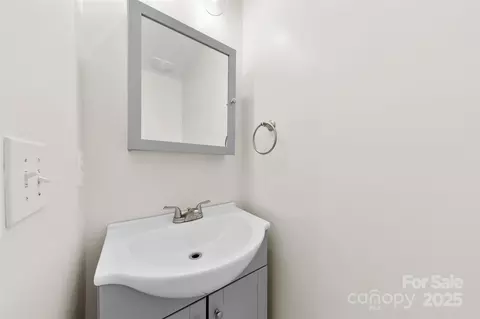 5000 Rivrbd Lan Ln #E, Cramerton, NC 28032 photo 8