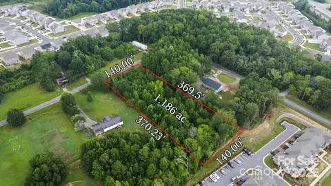 6107 Canton Dr, Concord, NC 28027