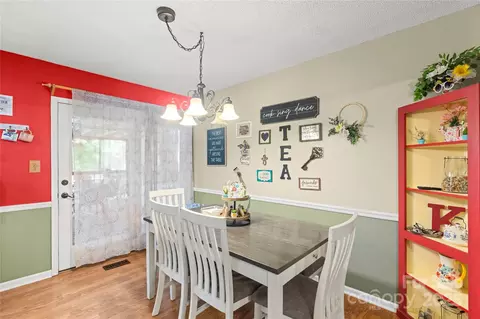 Dining - 1994 Willow Ridge St, Conover, NC 28613 photo 2 of 2