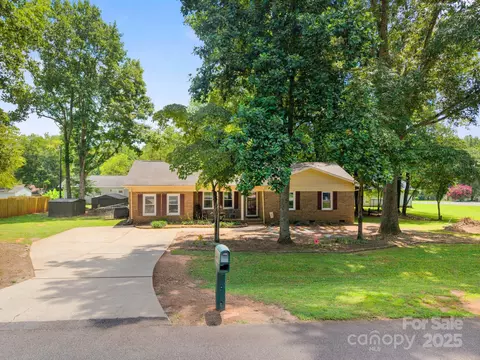 Other - 1994 Willow Ridge St, Conover, NC 28613 photo 2 of 10