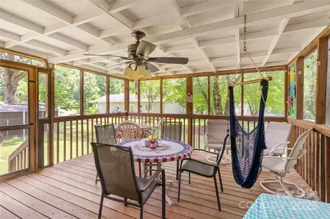Exterior - 1994 Willow Ridge St, Conover, NC 28613 photo 1 of 3
