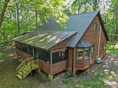 Exterior - 916 Coopers Gap Rd, Mill Spring, NC 28756 photo 2 of 7