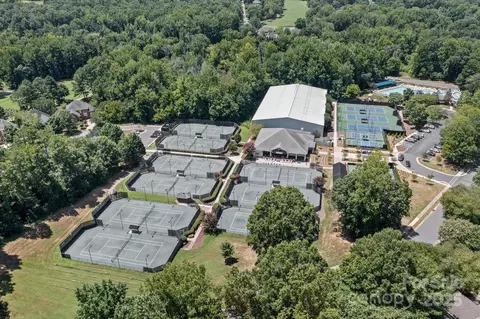 View/Area - 18916 Riverwind Ln, Davidson, NC 28036 photo 2 of 2