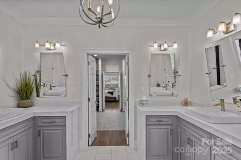 Bath - 18916 Riverwind Ln, Davidson, NC 28036 photo 2 of 6