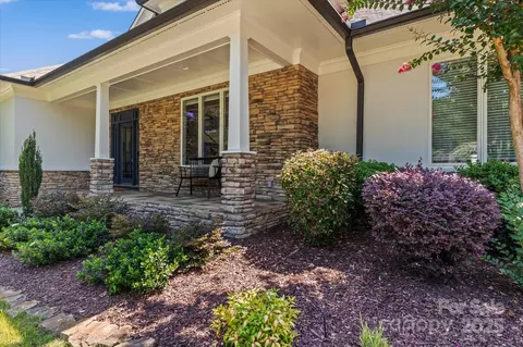 Exterior - 18916 Riverwind Ln, Davidson, NC 28036 photo 3 of 7