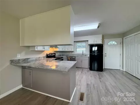 Kitchen - 3123 Stack Rd, Monroe, NC 28112 photo 2 of 5