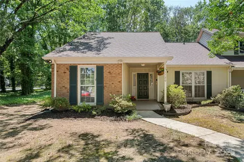 11120 Michaelangelo Ct, Charlotte, NC 28226