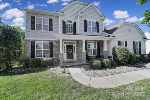 11015 Royal Colony Dr, Waxhaw, NC 28173