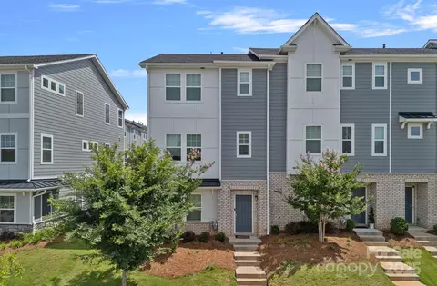 2426 Arbor Loop Dr, Charlotte, NC 28217