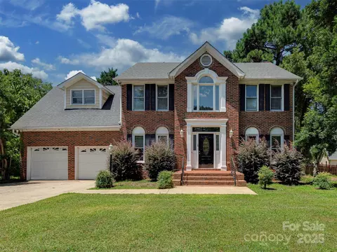 1516 Plantation Trl, Gastonia, NC 28056