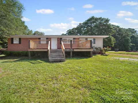 15 Woodland Dr, Polkton, NC 28135