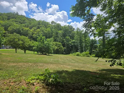 2 Staghorn 2a Ln # A, Cullowhee, NC 28723
