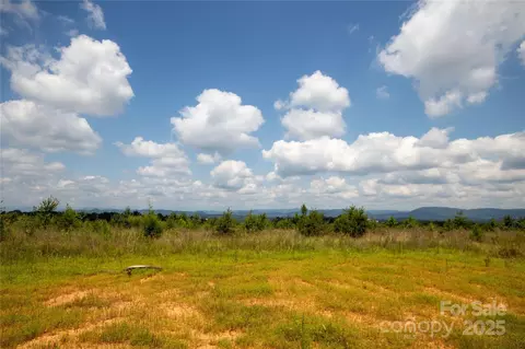 1820 Hickory Boulevard #18 & 20, Lenoir, NC 28645