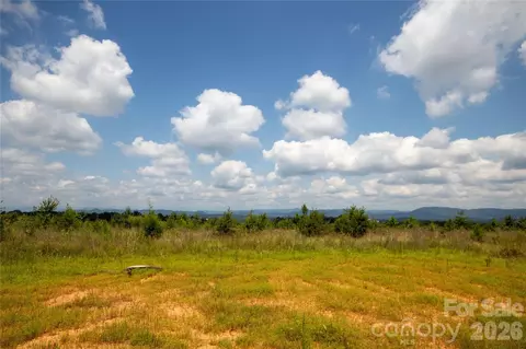 1820 Hickory Boulevard #18 & 20, Lenoir, NC 28645