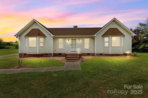 26565 Red Barn Trl, Locust, NC 28097