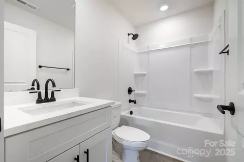 729 32nd Ne St NE, Conover, NC 28613 photo 21