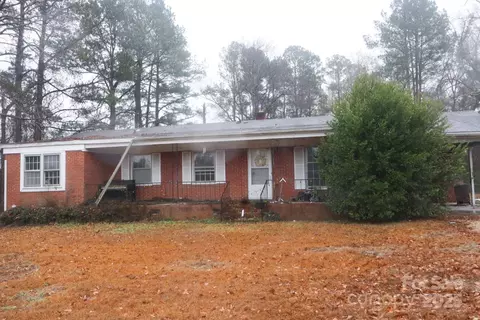 11140 Barnes Bridge Rd, Laurinburg, NC 28352