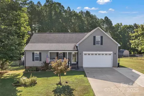 5108 Sawbill Ln, Gastonia, NC 28052