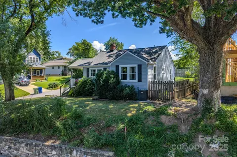 122 Michigan Ave, Asheville, NC 28806