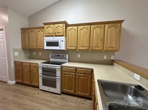 Kitchen - 3878 Sage Ct, Denver, NC 28037 photo 1 of 2