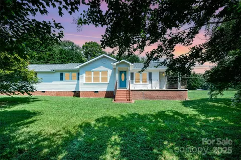 2436 Mount Zion Church Rd, Alexis, NC 28006
