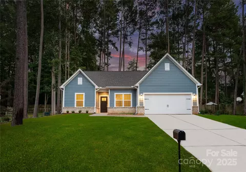 200 Horseman Dr, Gastonia, NC 28056