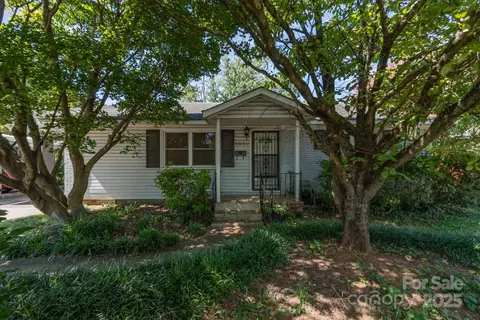 4840 The Plz, Charlotte, NC 28215