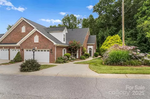 1143 21st Ne Ave NE, Hickory, NC 28601